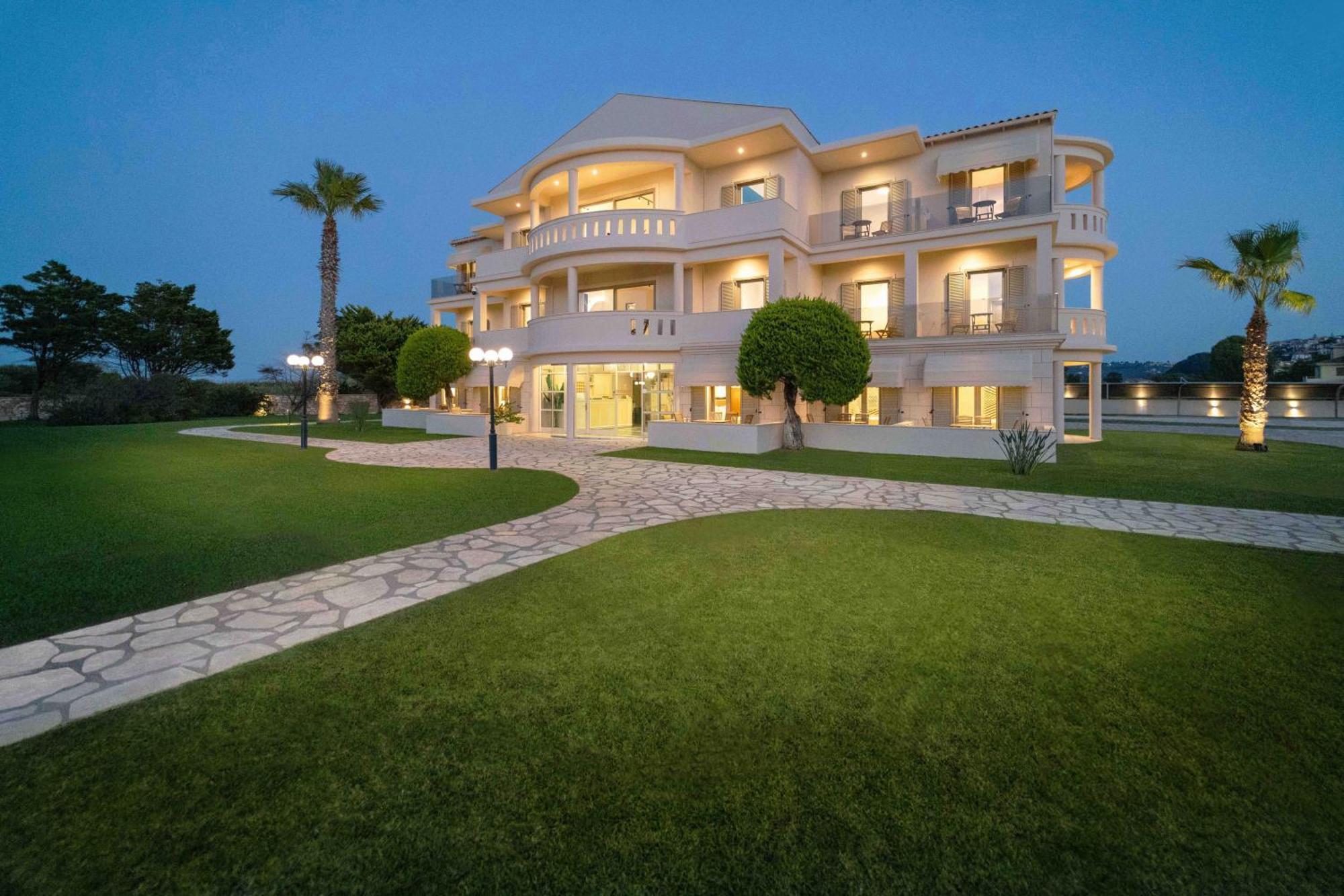 San Giovanni Beach Resort And Suites อายิโอส โยอันนิส ภายนอก รูปภาพ