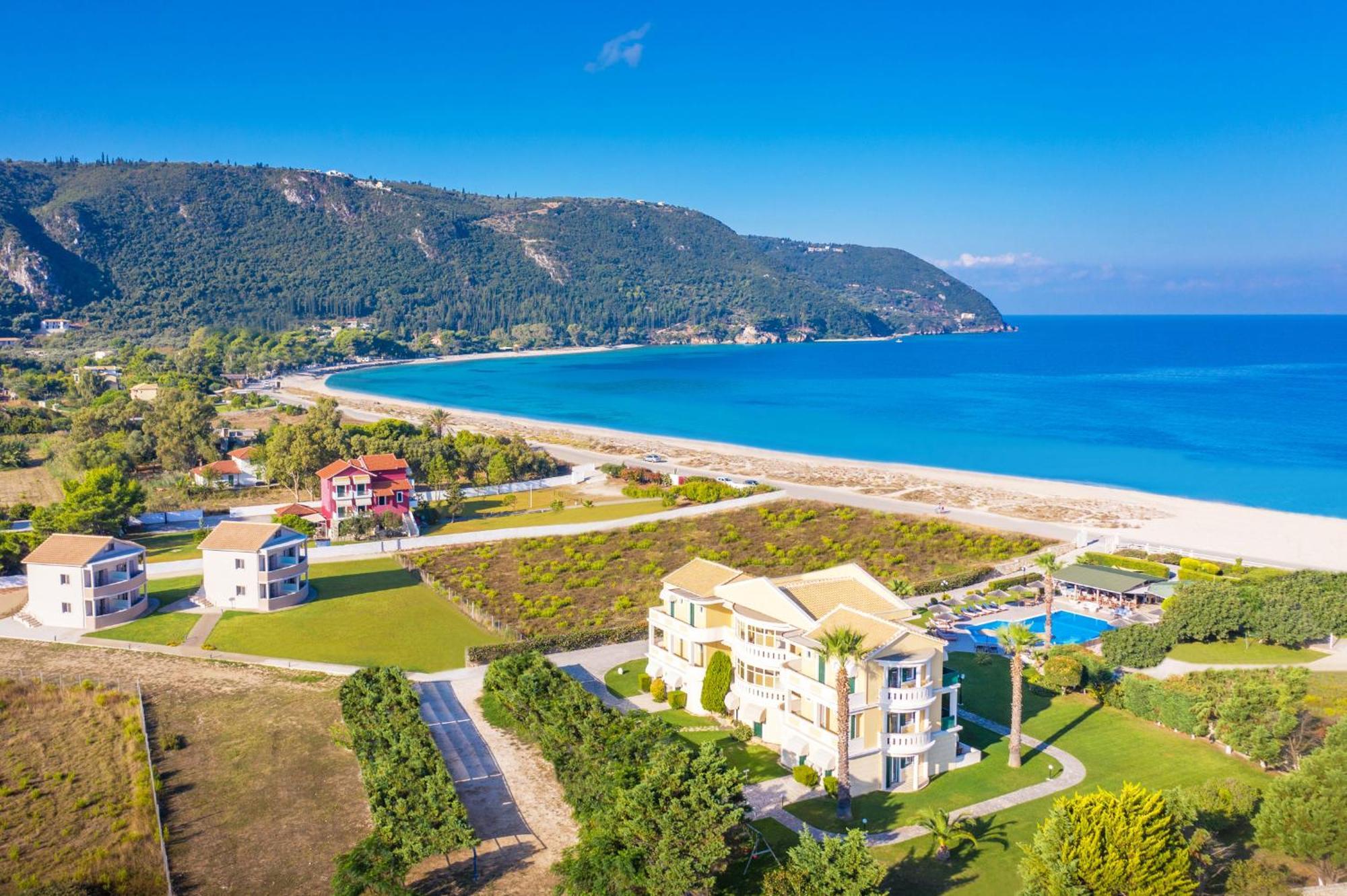 San Giovanni Beach Resort And Suites อายิโอส โยอันนิส ภายนอก รูปภาพ