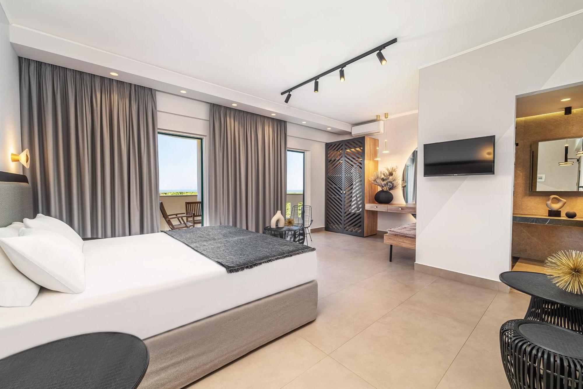 San Giovanni Beach Resort And Suites อายิโอส โยอันนิส ภายนอก รูปภาพ