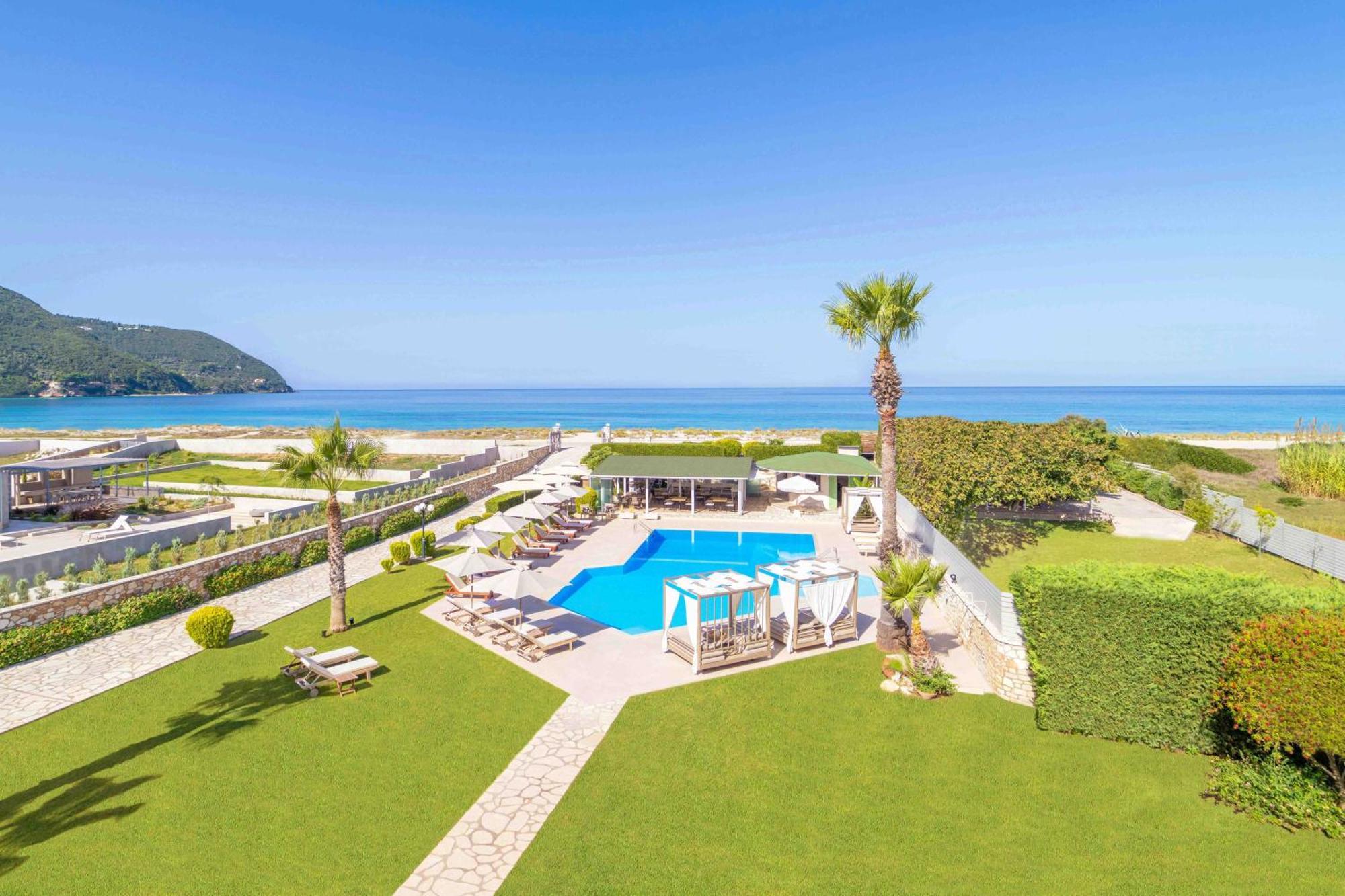 San Giovanni Beach Resort And Suites อายิโอส โยอันนิส ภายนอก รูปภาพ